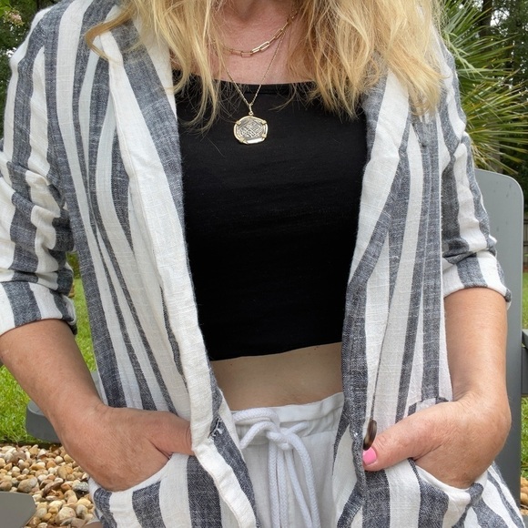 By Together linen blend slouchy blazer - Picture 1 of 10